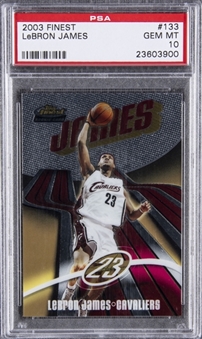 2003/04 Topps Finest #133 LeBron James Rookie Card (#548/999) – PSA GEM MT 10